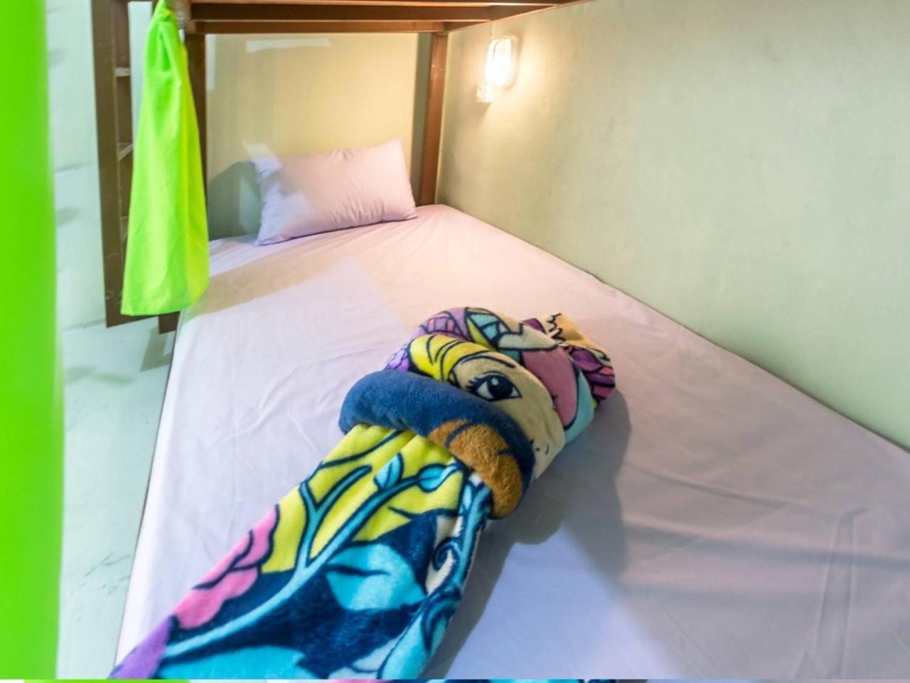 On The Beach Hotel เกาะลันตา ภายนอก รูปภาพ