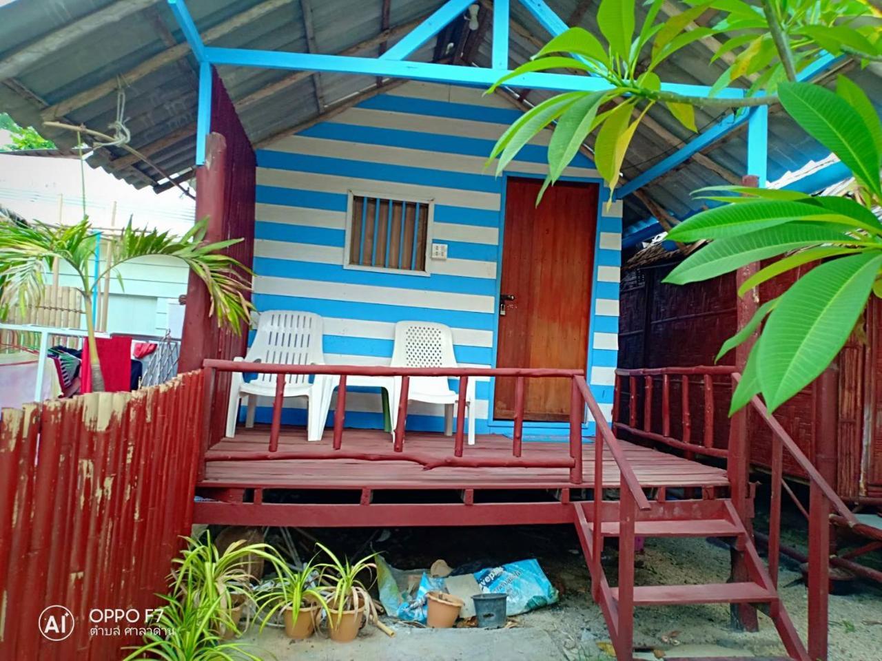 On The Beach Hotel เกาะลันตา ภายนอก รูปภาพ